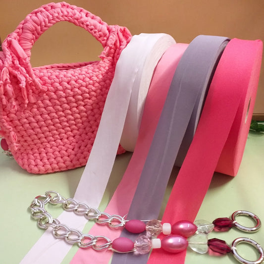 kit fai da te borsa lycra fettuccia uncinetto pochette con frange cerimonia matrimonio da giorno da sera maniglia manico gioiello perle pietre catena metallo colori rosa cipria fucsia glicine lilla