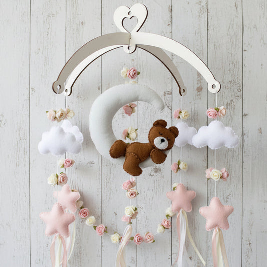 giostrina neonato legno pannolenci con orsetto luna nuvola stelle fiorellini su doppio arco cuore per cameretta femminuccia bebè