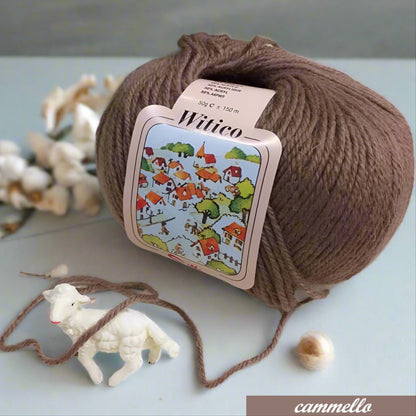 beige cammello Witico gomitolo 50 grammi circa 150 metri Silke Arvier made in Italy filato italiano misto lana acrilico sintetico vetrina colori autunnali inverno 2025 uso scaldacollo sciarpe maglioni cappotti gilet copertine stole cappelli berretti cuffie guanti