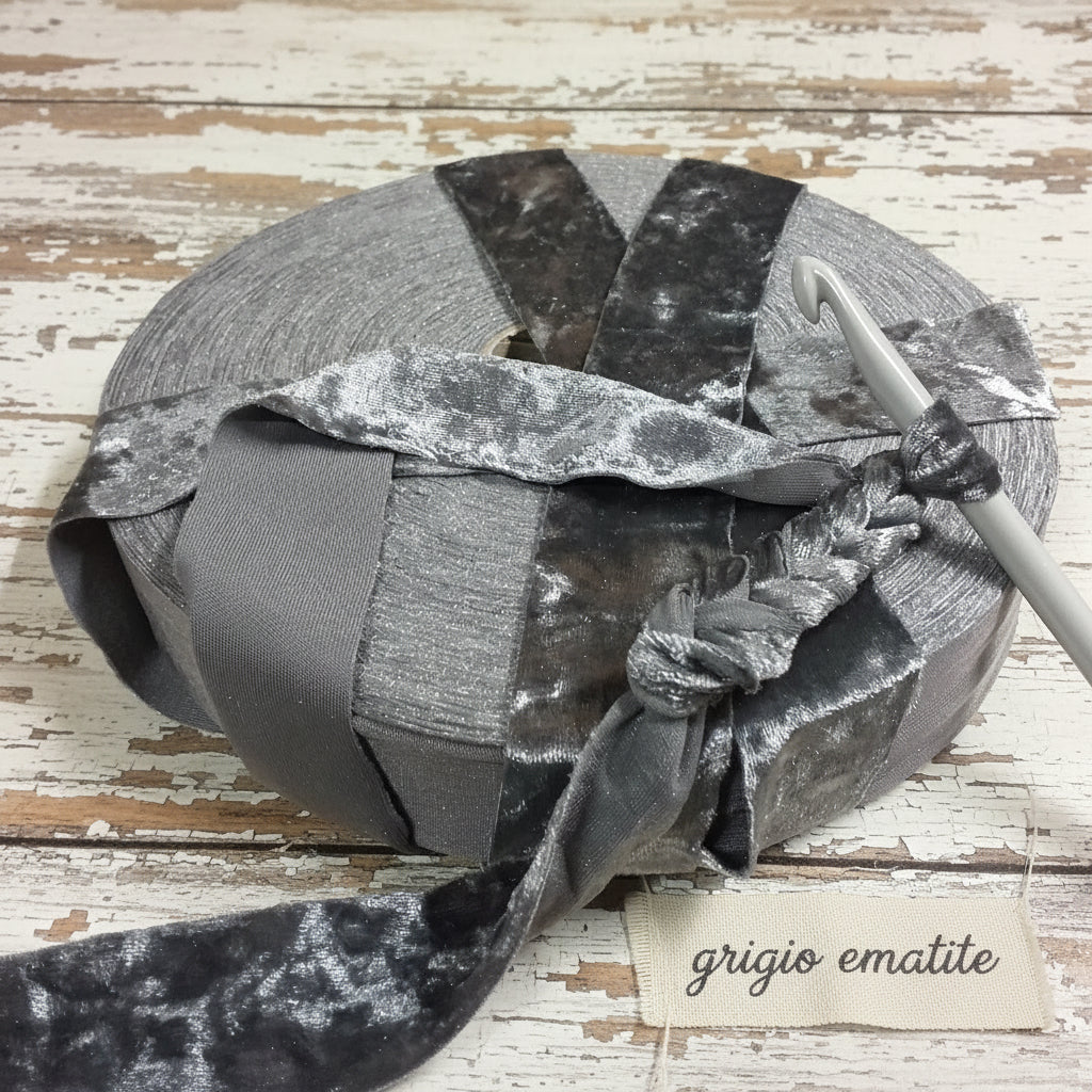 maglina grigio scuro velvet crochet fettuccia velluto per borse uncinetto pizza per clutch bags pochette cerimonia matrimonio eleganti borsette