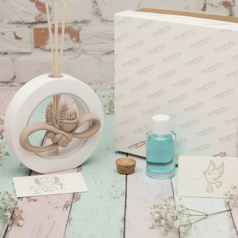 solo icone originali bomboniere diffusore profumatore d'ambiente Prima Comunione Santa Cresima oggetto resina ceramica bianco beige terracotta simboli Calice pane spighe bastoncini di midollino essenza scatola 