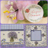 composizione fiori tag auguri e tessuto lavanda azzurro lilla scozzese stoffa tinta unita idea regalo festa della mamma cucina cuscino federa