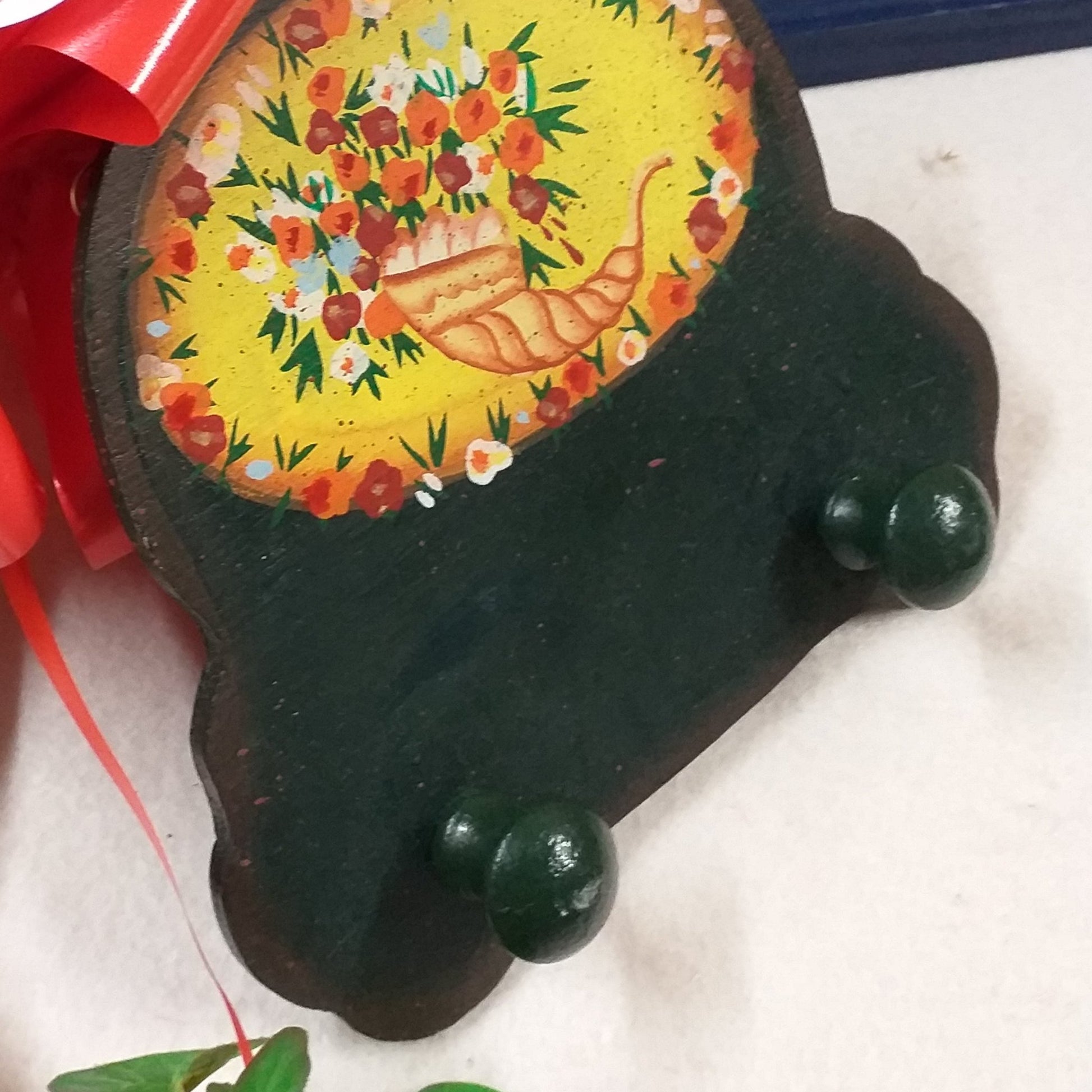 appendino legno verde inglese decorazione fiori cornucopia portafortuna idea regalo confezione fiocco san valentino cupido frecce cuoricini