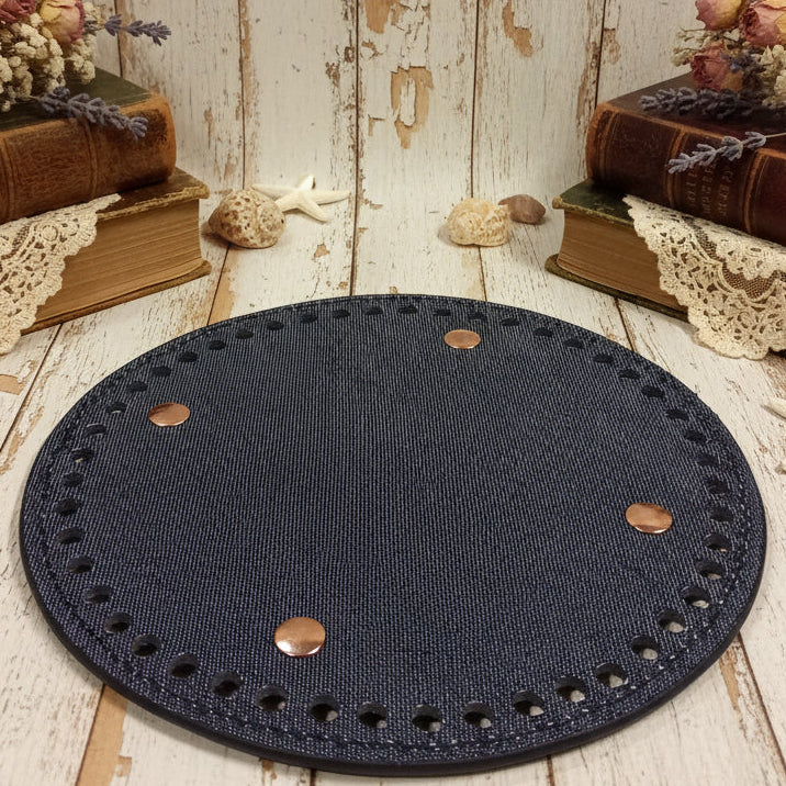 fondo jeans colore nero forati rotondi diametro 15 cm uso fai da te borse artigianali fettuccia uncinetto fatte a mano handmade accessori borsette modello secchiello e cestini