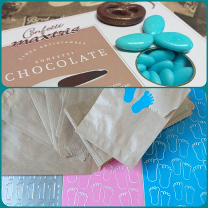 colore azzurro celeste kit confettata Battesimo nascita bimba bimbo sacchetti bustine carta piedini orme numero 1 confetti cioccolato