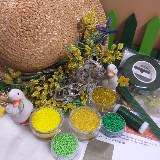 hobby perline vetro conteria veneziana di perle rocailles gialle verdi per creare mimosa kit fai da te papere bianche fili steli guttaperca stemtex verde istruzioni foto