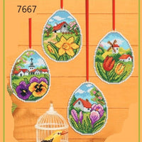 come appendere uova pasquali ricamo punto croce fili schemi tela aida plastica sagome 8 x 11 cm disegnate stampate colorate fiori paesaggi di campagna