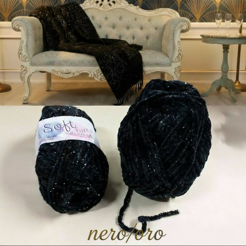 nero lurex oro Cucirini Tre Stelle lavori a maglia velluto velvet ciniglia lana gomitolo 100 g filato uncinetto amigurumi cordino fettuccia crochet borse sciarpe cappelli berretti scaldacollo, esempio stola nera