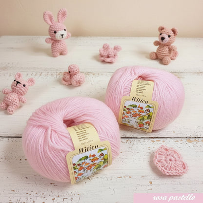 rosa chiaro pastello Witico gomitolo 50 grammi circa 150 metri Silke Arvier made in Italy filato italiano misto lana acrilico sintetico vetrina colori autunnali inverno 2025 uso scaldacollo sciarpe maglioni cappotti gilet copertine stole cappelli berretti cuffie guanti