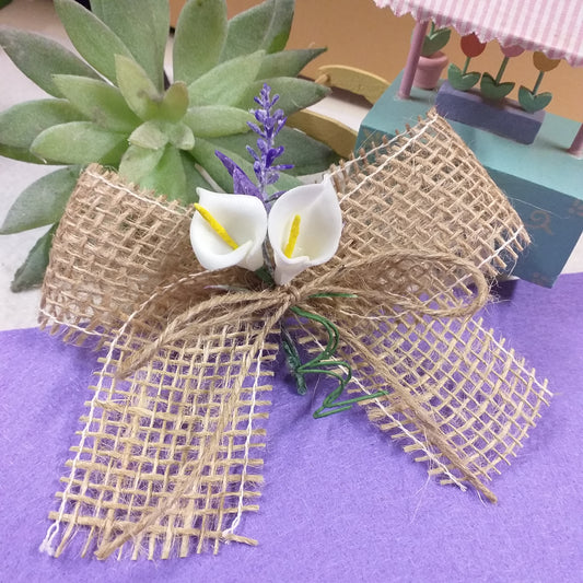 fiocco coccarda rustica tema lavanda calle bianche juta corda segnaposto bomboniere matrimonio comunione cresima idee vetrina shop online