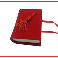 scatolina rossa portaconfetti laurea bomboniere velluto nappina rossa forma libro rivestito per packaging confezionamento confetti