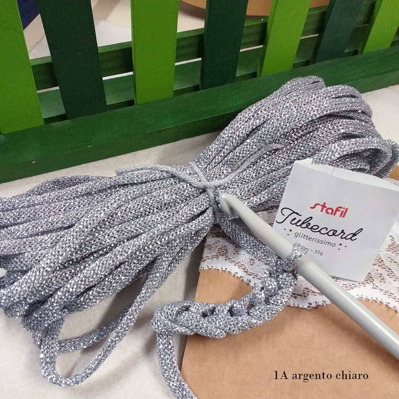 Cordoncino Tubolare ORO TUBECORD Glitterissimo Tricotin dorato 10metri Cordoncino Tubolare ORO TUBECORD Glitterissimo Tricotin dorato 10metri