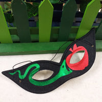 serpente verde mela rosso fondo nero maschera costume carnevale adulti per occhi nera con elastico modello farfalla