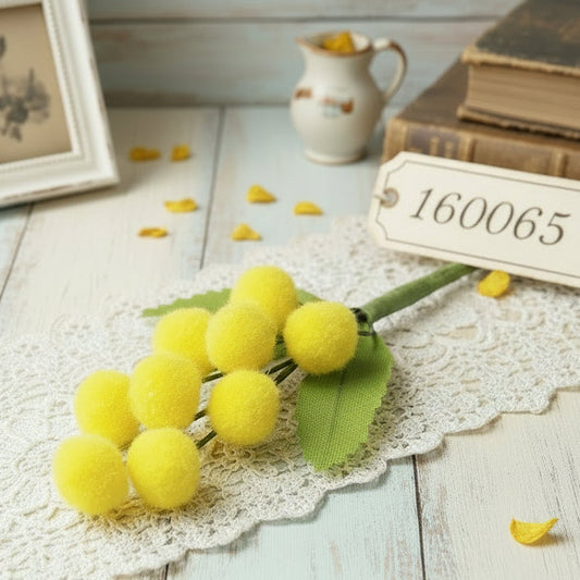 bouquet di mazzetto mazzolino rametto palline ciniglia fiori foglie stelo per 8 marzo 2026 auguri con mimosa artificiale finta e fai da te festa della donna decorazioni casa vetrina negozio idee regalo packaging vetrinistica confezionamento chiudipacco segnaposto