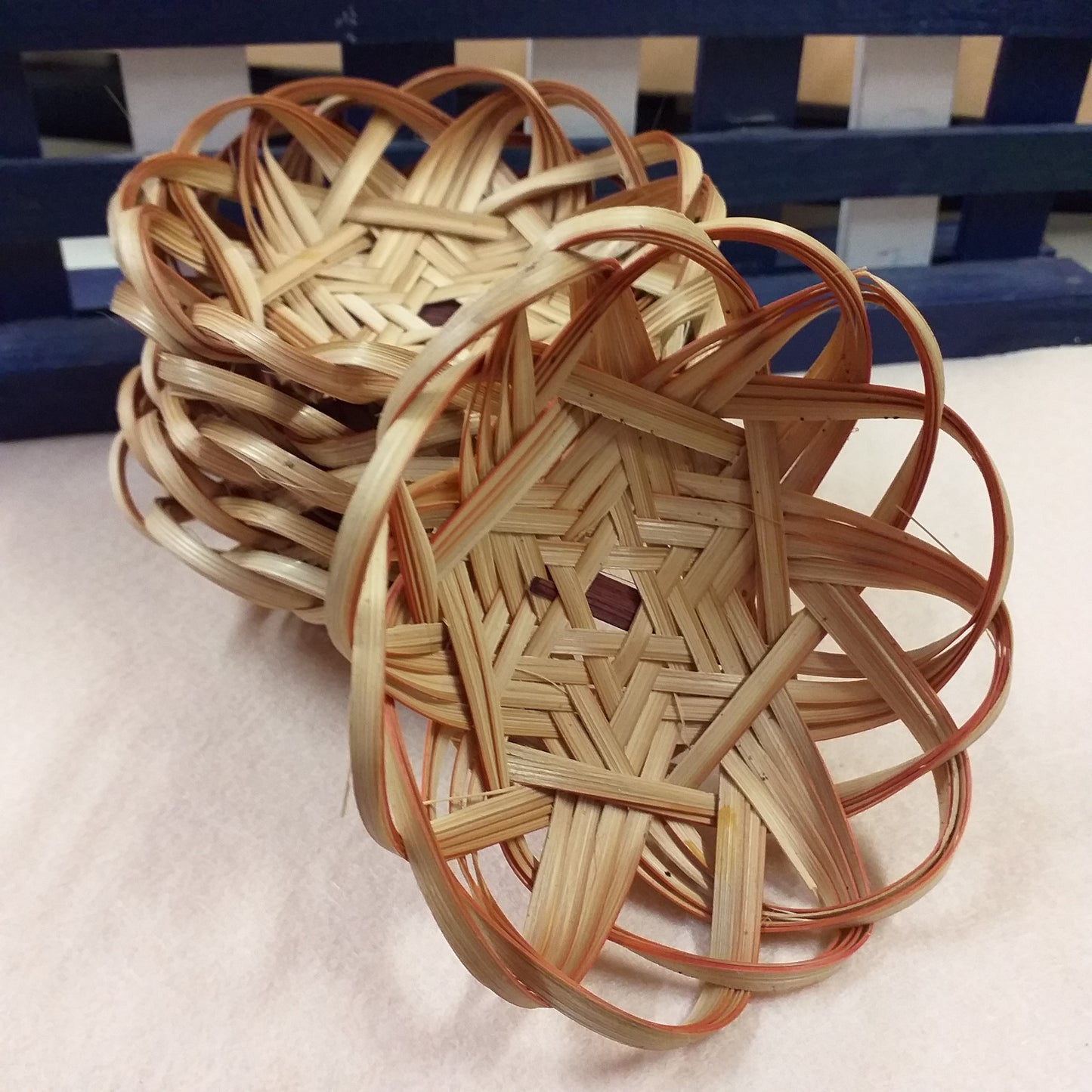 vetrina cesti mini paniere cestini vimini piccoli 9 cm intrecciati classici uso bomboniere fai da te portaconfetti segnaposto confezioni regalo pasquali nidi