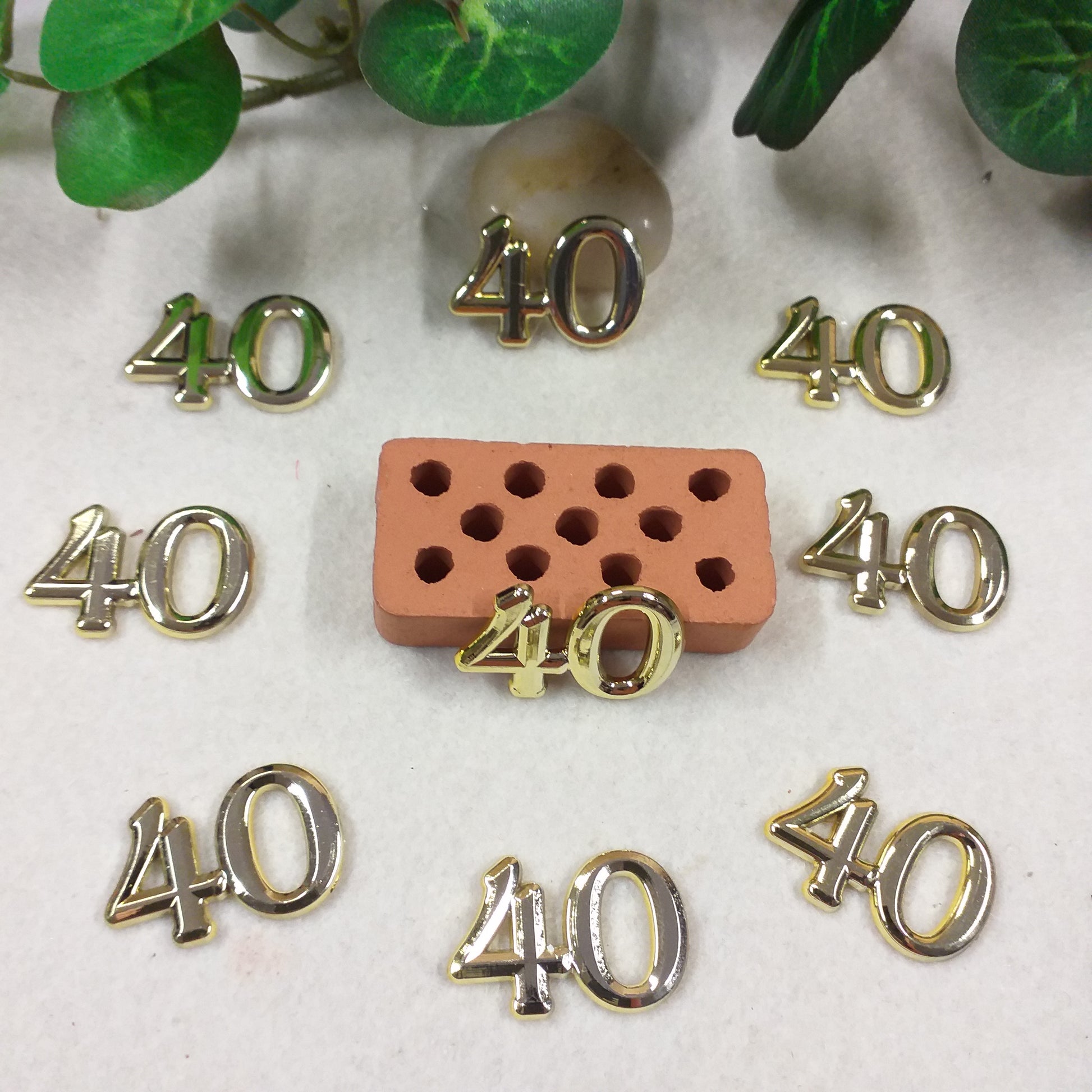 numero 40 applicazioni di plastica resina simboli da incollare piastrine fai da te bomboniere matrimonio anniversario nozze di smeraldo 40° compleanno 40 anni anniversary