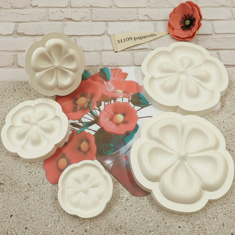 fiorellini di papavero estivi rossi formine stampi per fiori di gomma crepla fommy carta eva fare composizioni floreali con carta termomodellabile brillantinata eva foam mousse centrotavola allestimento