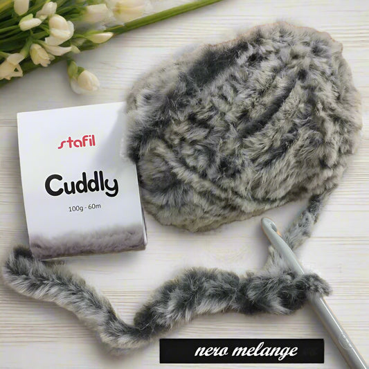 100 g 60 metri gomitolo filato Stafil Cuddly 108065-08 nero melange lana pelliccia uncinetto tipo pelosetto  ferri lavori a maglia uso fare a mano sciarpe berretti scaldacollo cappe stole mantelle gilet