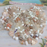 cristallo trasparente e bianco vendita sfuse a mezzo chilo perle miste colorate decorative bigiotteria collane bijoux tipo veneziano murano decorate avventurina fiorellini