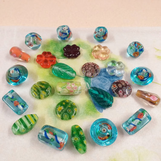 perline di vetro forme particolari perle a fiore medaglie con murrine multicolori e roselline stile-venezia murano olive foglie per collane fai da te creare bijoux bigiotteria orecchini ciondoli bracciali anelli