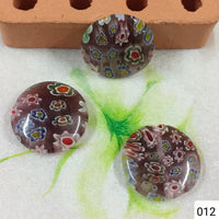 medaglie colorate viola perle di vetro offerta forme particolari millefiori murrine stile Murano perline a lume con fiorellini
