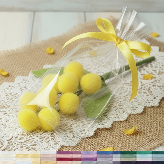 pick mazzolino bouquet piccolo miniatura fiori mimosa finta artificiale di ciniglia gialla pistilli foglie uso segnaposto chiudipacco regalo decorazioni fioristi festa della donna 8 marzo confezionato sacchetto e nastrino