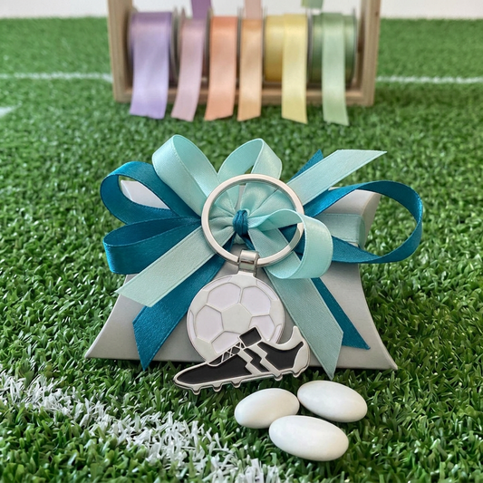 coccarda tiffani-chiaro e scuro portachiavi di metallo scarpetta e pallone da calcio confezionato confetti bustina cartoncino uso bomboniera segnaposto prima comunione santa cresima 18° compleanno laurea