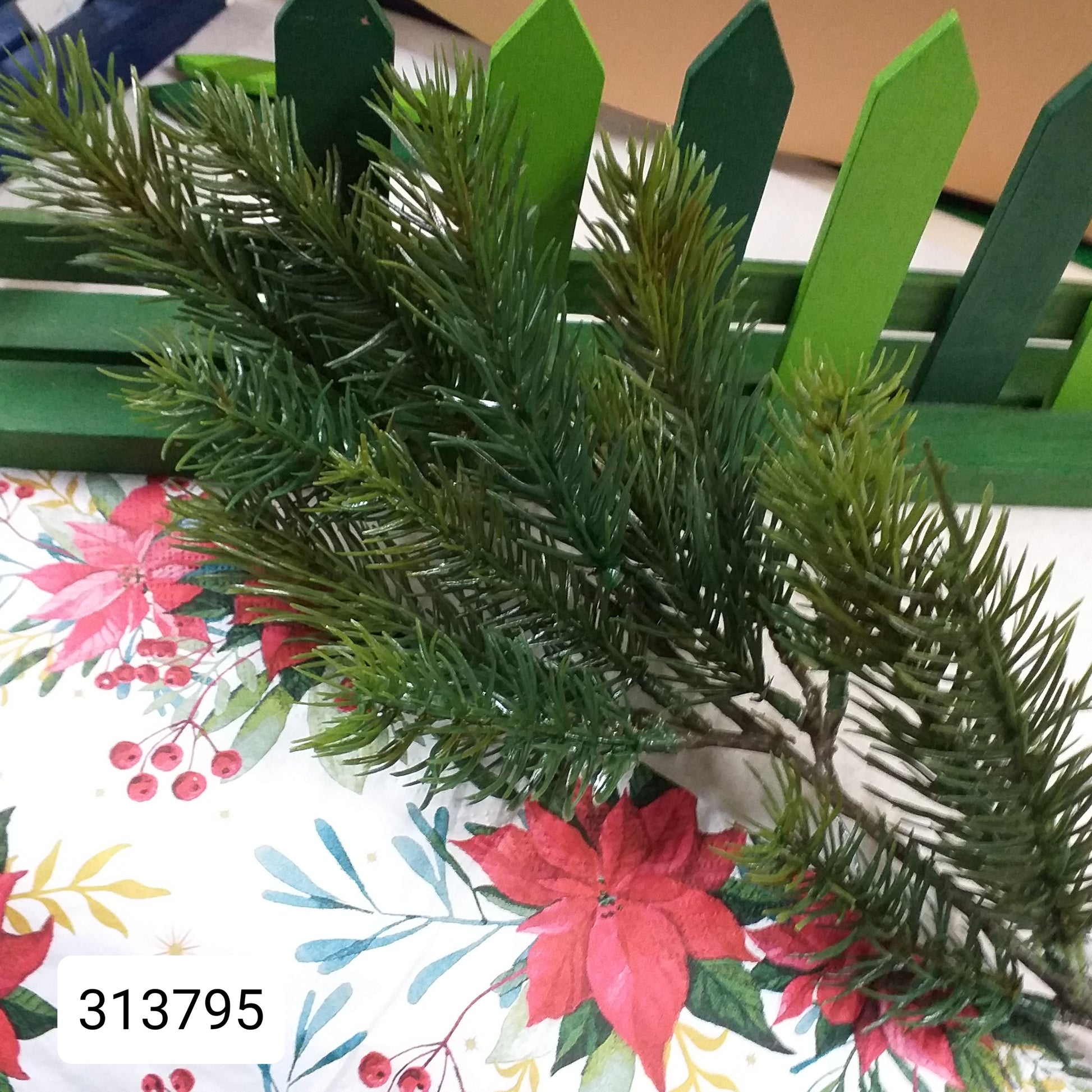 rami finti pino verde abete foglie piante artificiali natalizie decorative Natale Stafil botanica uso composizioni fiori centrotavola ghirlande decorazioni addobbi fai da te