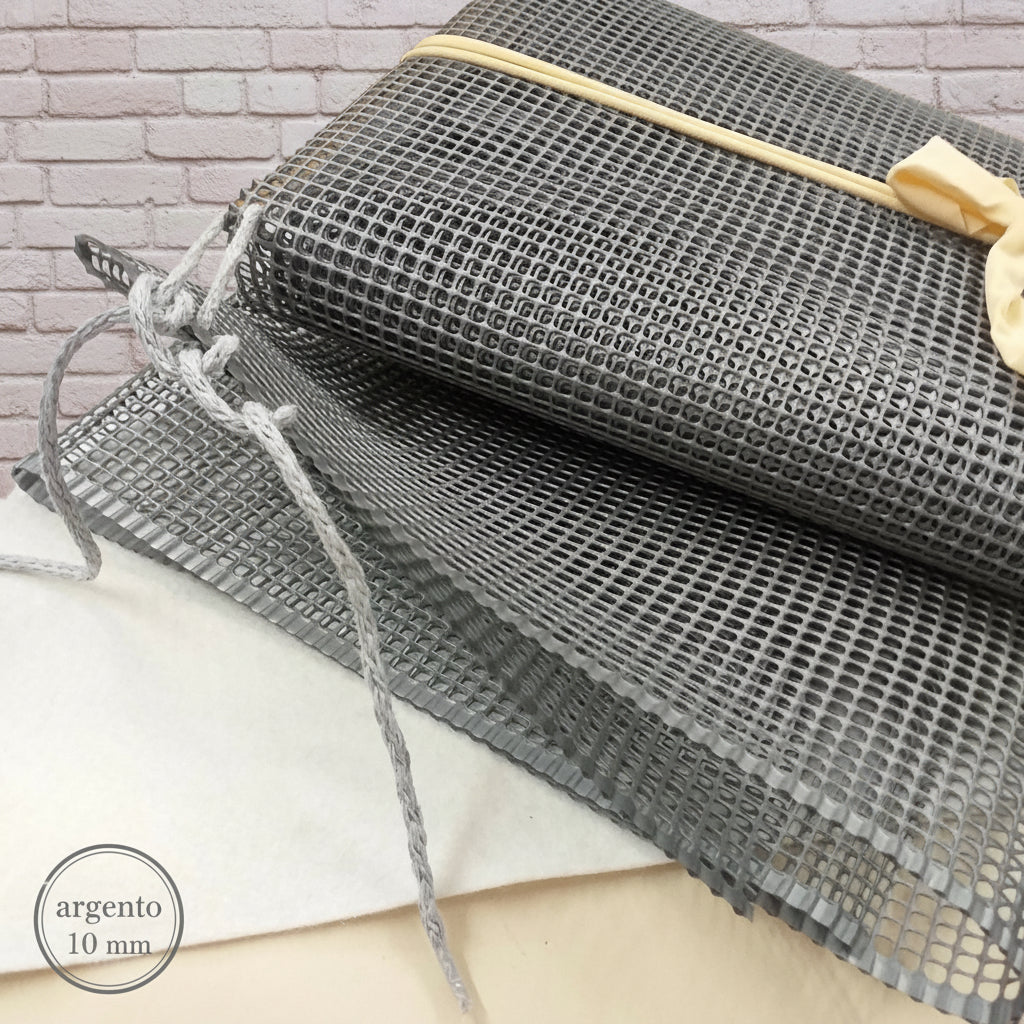 vendita a metro di rete di plastica canvas argento quadratino 10 mm retina da lavorare con uncinetto mezzopunto per irrigidire borse artigianali di fettuccia corda macramè ecopelle rafia juta