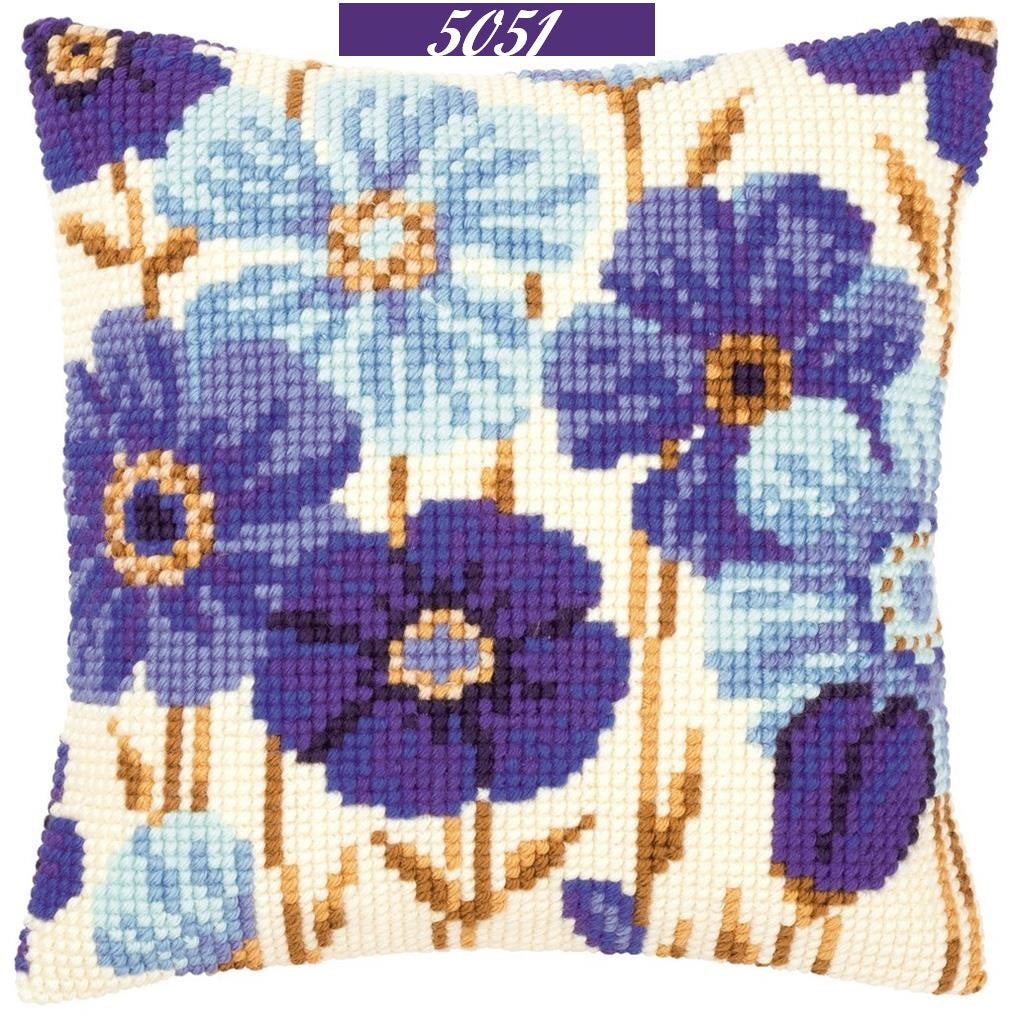 viole del pensiero fondo chiaro  fiori kit canovaccio tela stampata disegnata colorata fili di lana acrilica per cuscino mezzo punto croce da ricamare