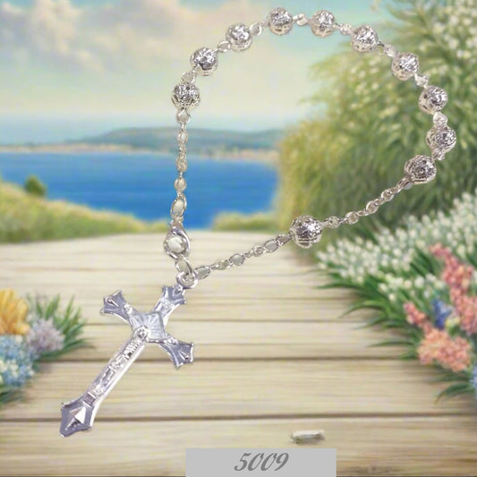 bomboniera sacra religiosa Rosario perle grani di metallo traforati braccialetto da 19.5 cm Croce Crocifisso da 3 cm regalino ricordino cerimonia