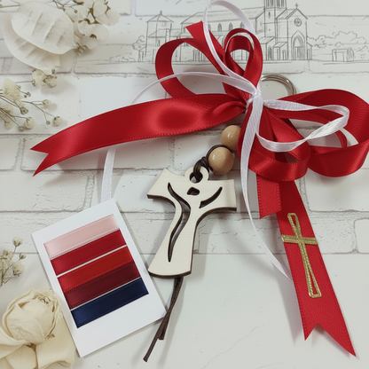 nastro rosso bomboniere segnaposto Comunione Cresima fiocco coccarda e portachiavi perline Tau francescano legno Croce francescana sticker adesivo dorato simboli