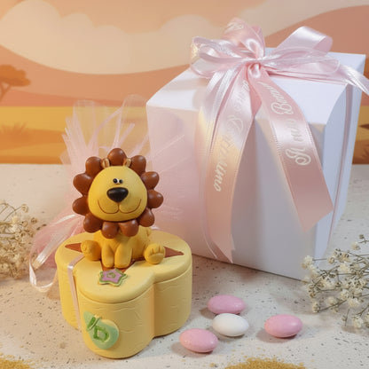 portaconfetti leoncino scatolina da confezionare con sacchetto tulle confetti scatola nastro coccarda rosa bimba femminuccia bomboniera nascita battesimo baby bebè babyshower