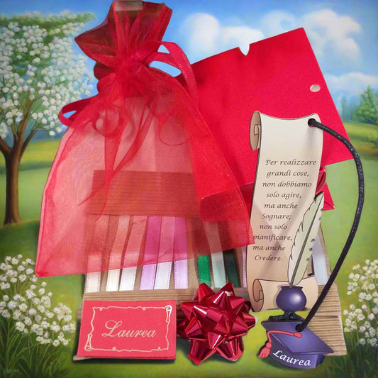 kit fai da te senza confetti segnalibro legno pergamena inchiostro calamaio ciondolo tocco laurea cappello nero cordino da confezionare bomboniera libro cartoncino rosso portaconfetti nastrino bigliettino coccarda rossa metallizzata busta organza