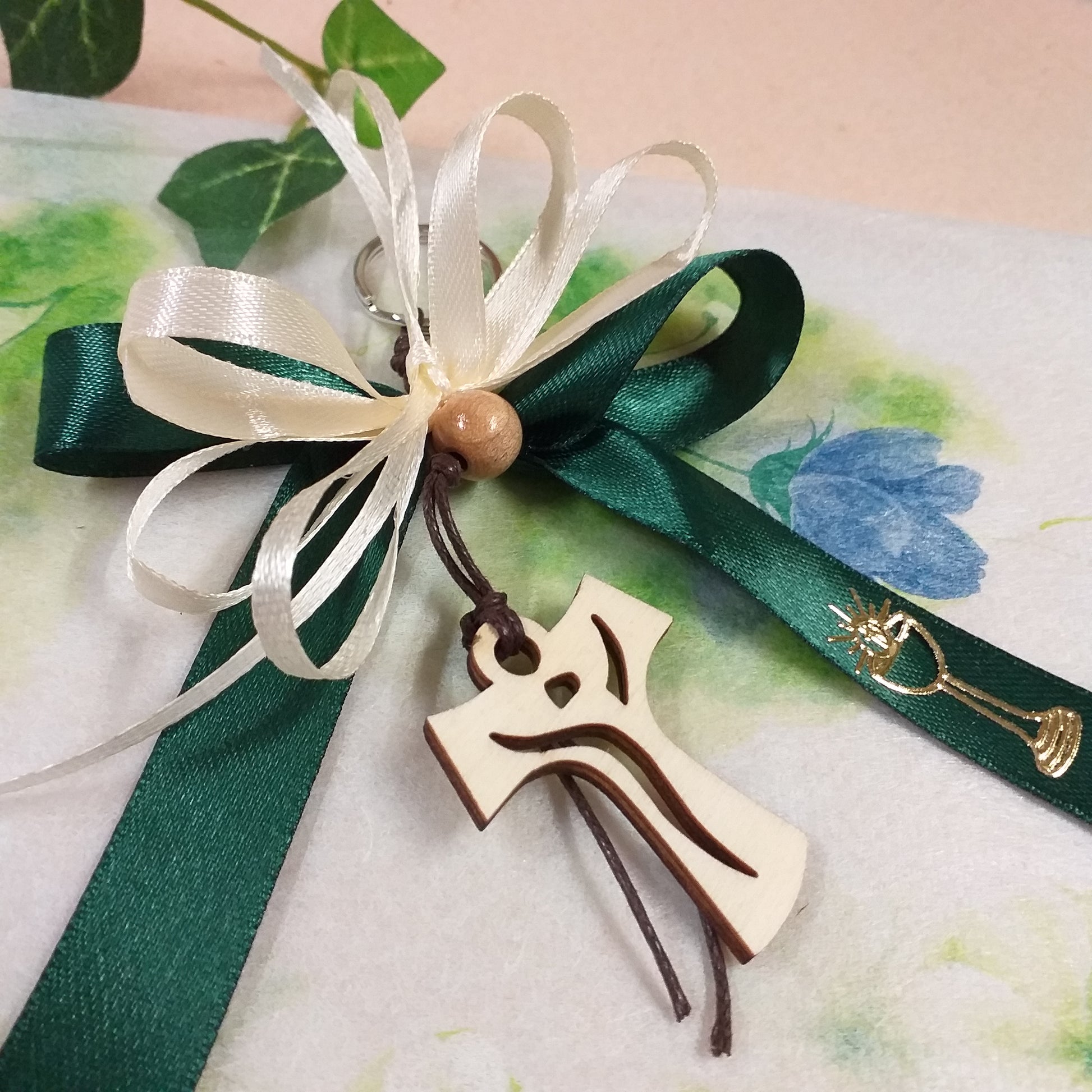 DLM - Calamita Chiave Portafortuna In Legno Angelo Angioletto Cuore Confettata Segnaposto 27825 DLM - Calamita Chiave Portafortuna In Legno Angelo Angioletto Cuore Confettata Segnaposto 27825