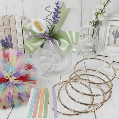 cerchio di metallo dorato anelli per confezioni portaconfetti segnaposto bomboniere confettata con mazzolino fiori secchi lavanda calla nastrino fiocco stile vintage old fashioned provenzale scelta colori tulle e nastro