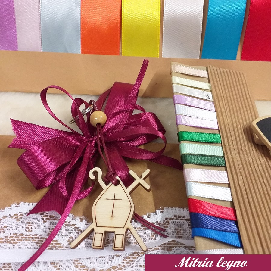 bordò o altri colori portachiavi Comunione Cresima simboli mitria pastorale vescovile targhetta icona legno ciondolo cordino perline palline coccarda segnaposto  confezionato o kit fai da te