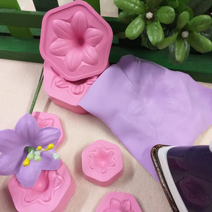riscaldare fommy gomma crepla lilla per tecnica termoformabile termomodellabile con stampi fiori giglio