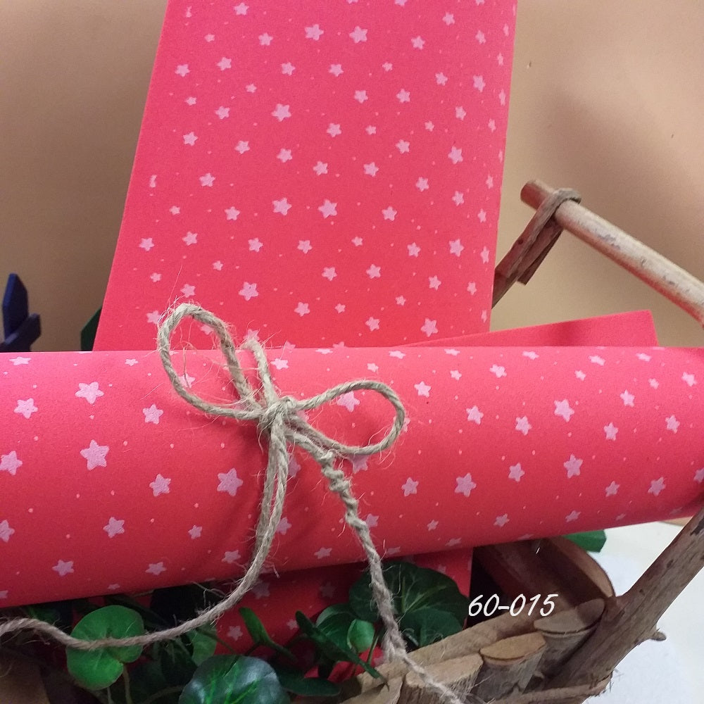 stelline bianche fondo rosso shop online vendita gomma eva crepla Natale fommy stampato fantasia per decorazioni natalizie albero vetrine packaging confezioni pacchi regalo bomboniere laurea