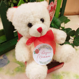 idea regalo orsacchiotto peluche e packaging sticker adesivo tag rotondo etichetta di auguri per la festa della mamma con rosa rossa lavanda ramo