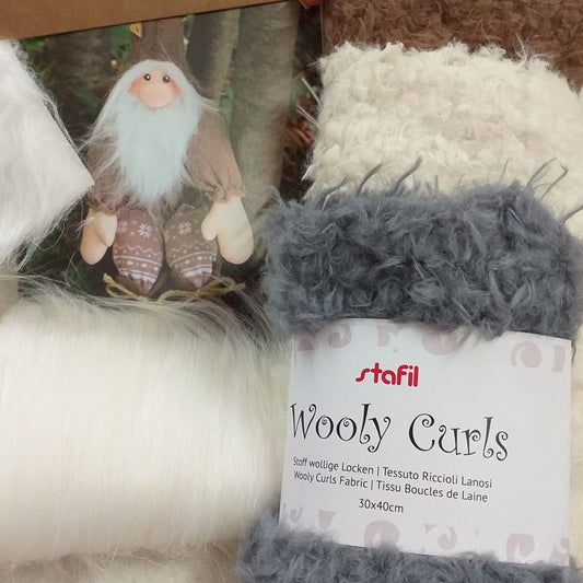 shop vendita negozio online tessuto nastro peluche liscio lungo corto fai da te barba gnomi natalizi elfi del bosco nordici bambole Natale pellicciotto ecologico sintetico stoffa riccioli lanosi grigio bianco marrone