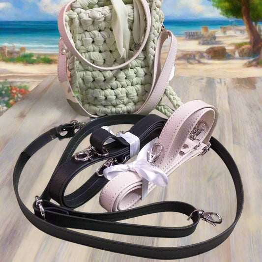 tracolla ecopelle beige nero di ricambio con regolatore lunghezza moschettoni ganci per borse uncinetto artigianali fai da te fettuccia pochette da sera o cerimonia