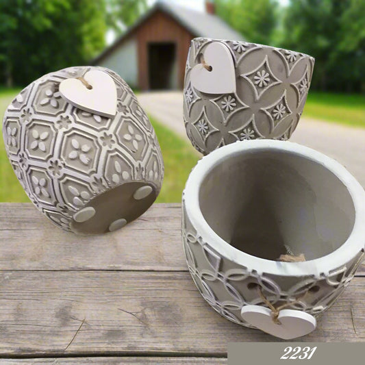 colore tortora cuore bianco decorazioni varie assortite vasetto porta piantina fiori bomboniera utile composizioni fioristi da confezionare fai da te festa della mamma cuoricino bianco san valentino