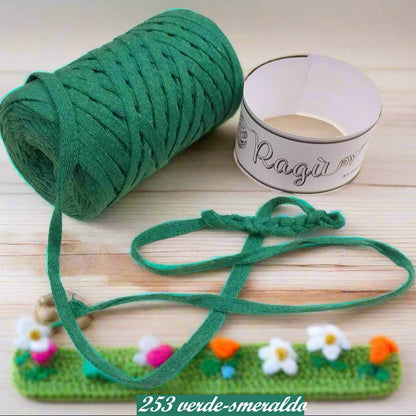 253 verde-smeraldo articolo 0282000 Cucirini Tre Stelle Ragù fettuccia cotone riciclato ecologico borse pochette zaino spiaggia uncinetto ferri da maglia cestini tappeti abbigliamento moda mare vetrina