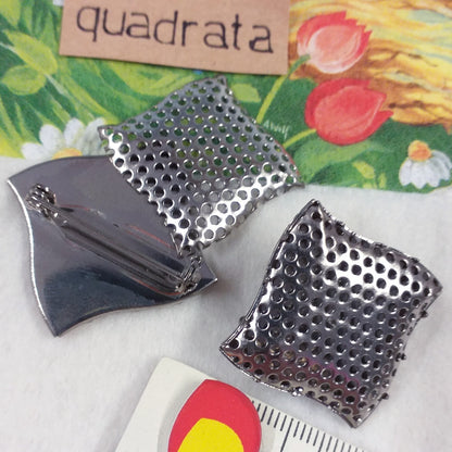 basi spille fai da te bigiotteria creare perline e charms ciondoli metallo argento castone portacabochon quadrato con retina bottone microforato argentato