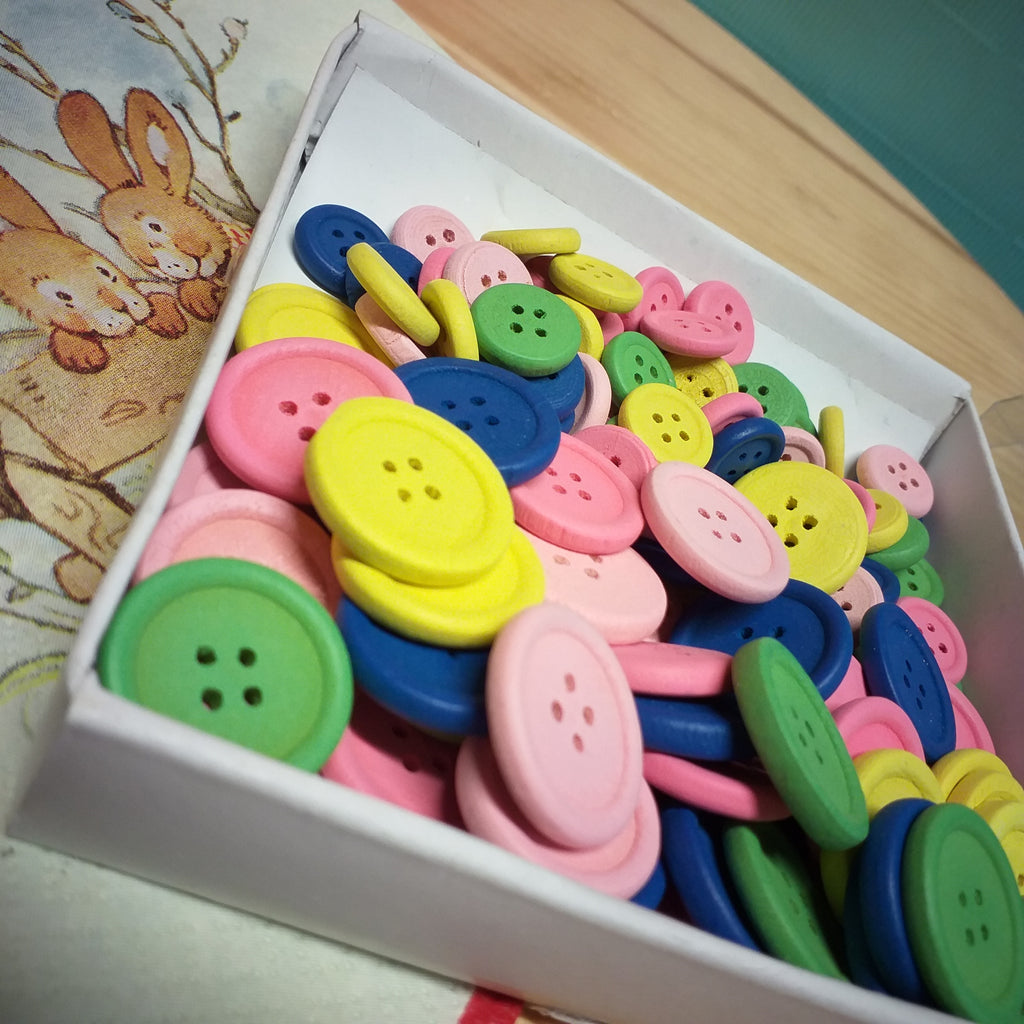 100 Bottoni Colorati In Resina Per Lavoretti Fai-da-te | Ideali Per Bambini, Cucito, Scuola E Regali Creativi