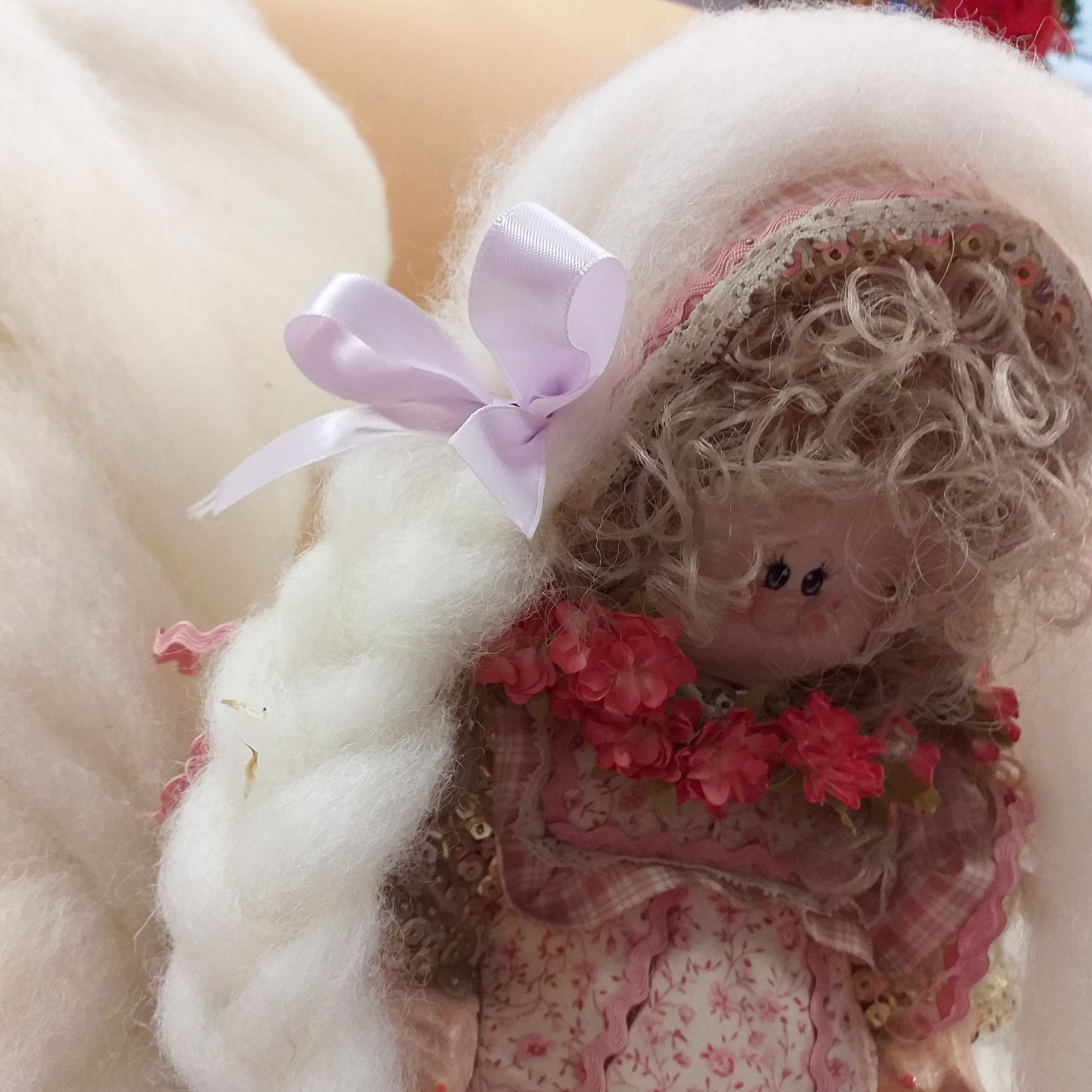 come intrecciare lana fili sottili pettinata cardata ad uso capelli di bambole di stoffa pezza barba gnomi Natale folletti bosco parrucca acconciatura fate della neve angeli angioletti