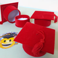 cappello tocco rosso con nappina scatoline laurea velluto rivestite portaconfetti fai da te bomboniere economiche per confezioni confetti magistrale specialistica diploma triennale