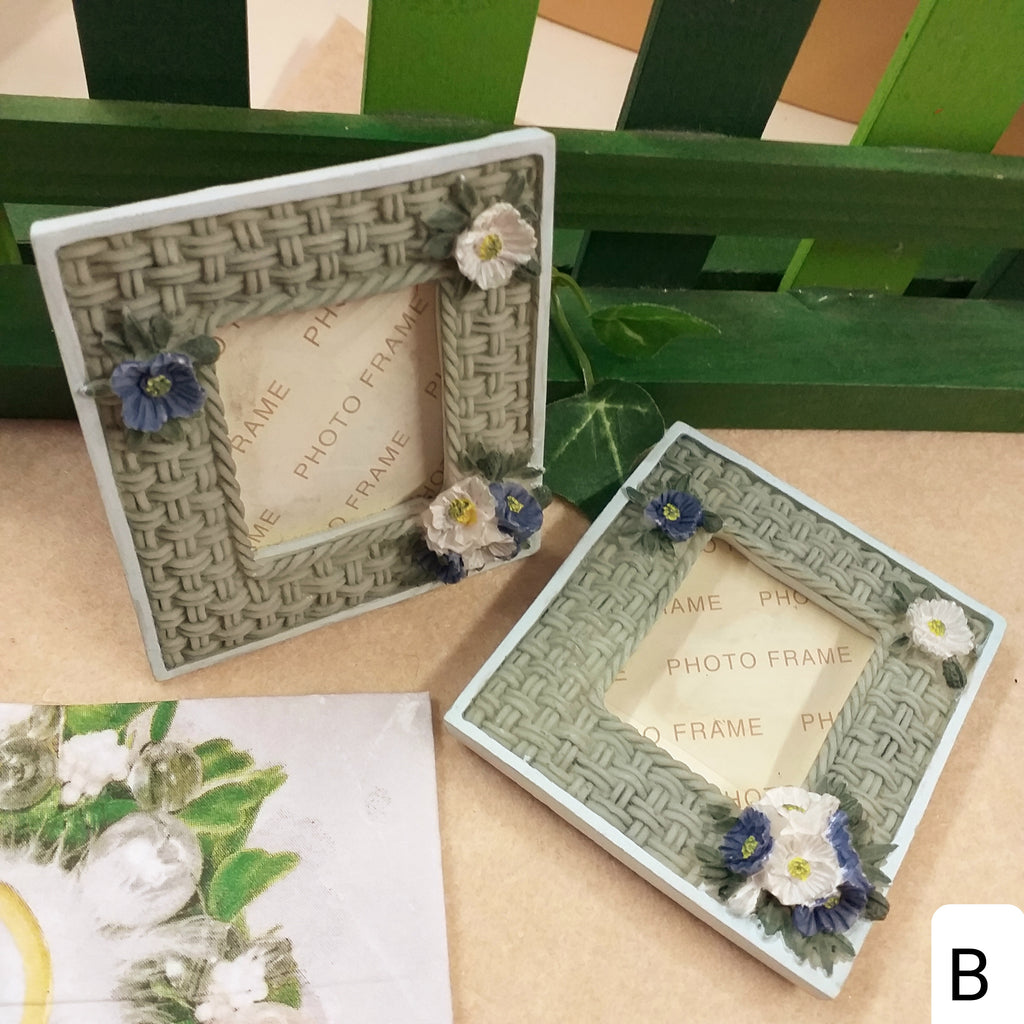Cornice In Miniatura Scala 1:12 Per Casa Delle Bambole – Donna Rosa Con Pittura Oro – Melody Jane