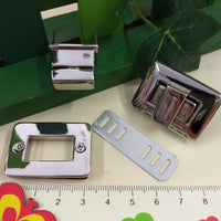 retro componenti colore argento chiusura girello per borse uncinetto artigianali fatte a mano accessori fermagli fibbie da agganciare su borsette fai da te con fettuccia